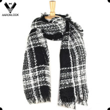 Women′s Fashion Raw Edge Checked Scarf